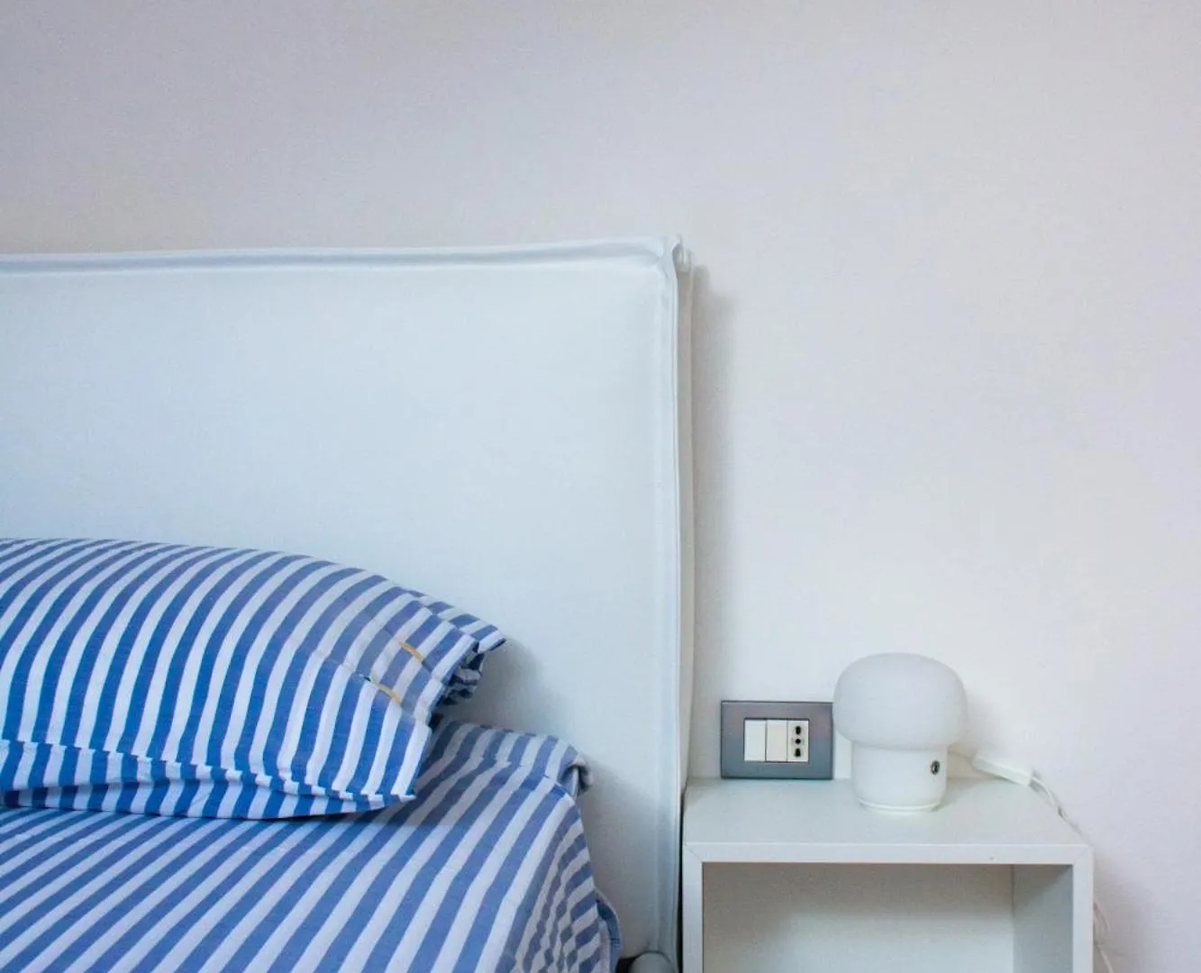 Apartament Cozy Attic Recently Renovated Mediolan