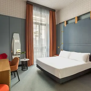 Mate Collection Giulia, Hotel