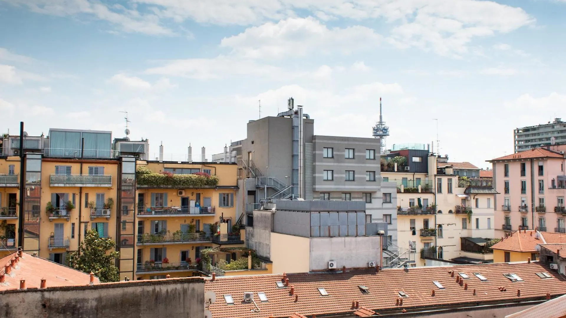 Cozy Attic Recently Renovated Apartment Milan 0*,  Italy